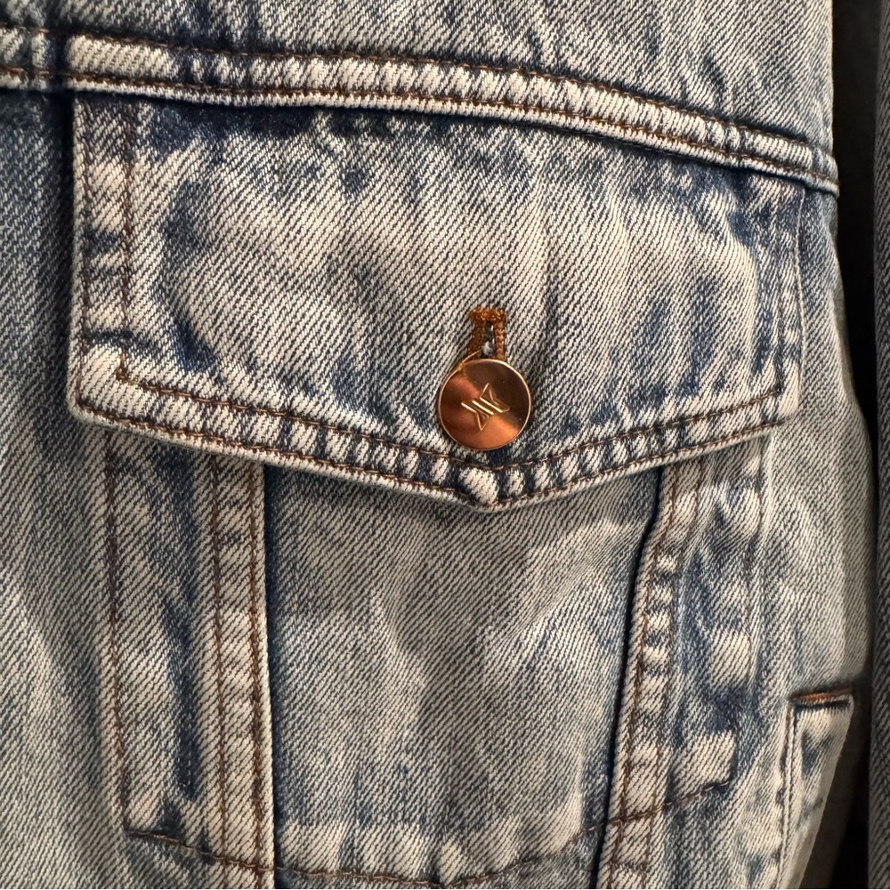 NWT Tuckernuck Denim Archie Jacket in Acid Wash, Size S - Picture 14 of 16